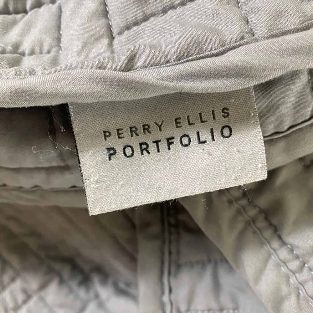 Perry Ellis Portfolio modern comforter gray lightweight Queen